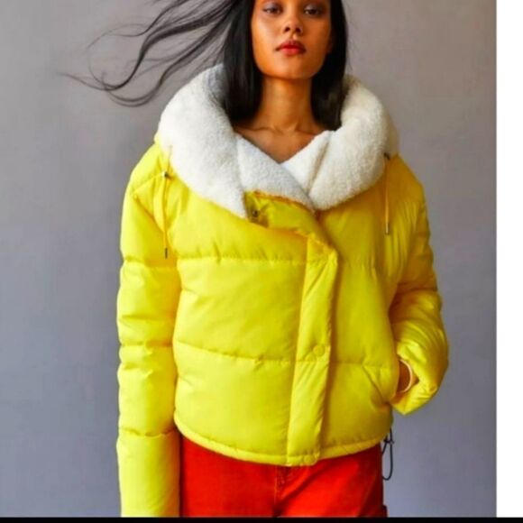 Urban Outfitters Jackets & Blazers - NWT Urban Outfitters Puffer Jacket